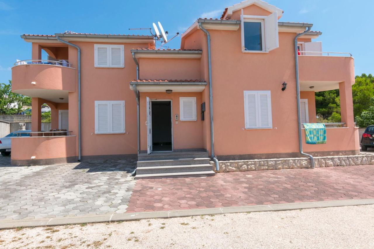 Apartment Zdravka พรีมอชเตน ภายนอก รูปภาพ