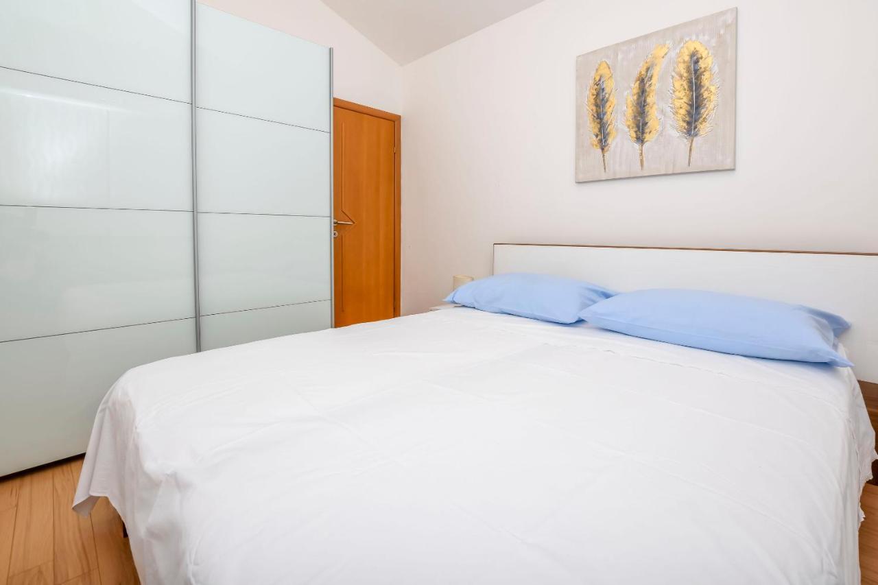 Apartment Zdravka พรีมอชเตน ภายนอก รูปภาพ